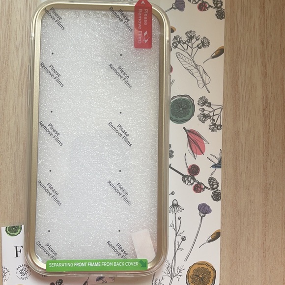 Phone case - Picture 2 of 3